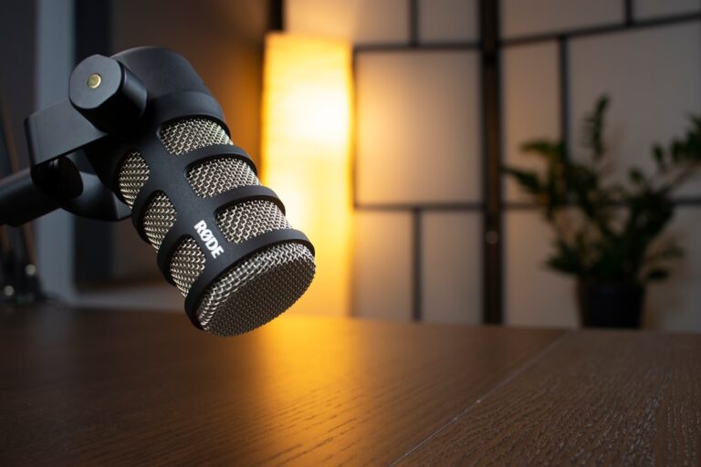 Jaki mikrofon do streamingu i webinarów wybrać?